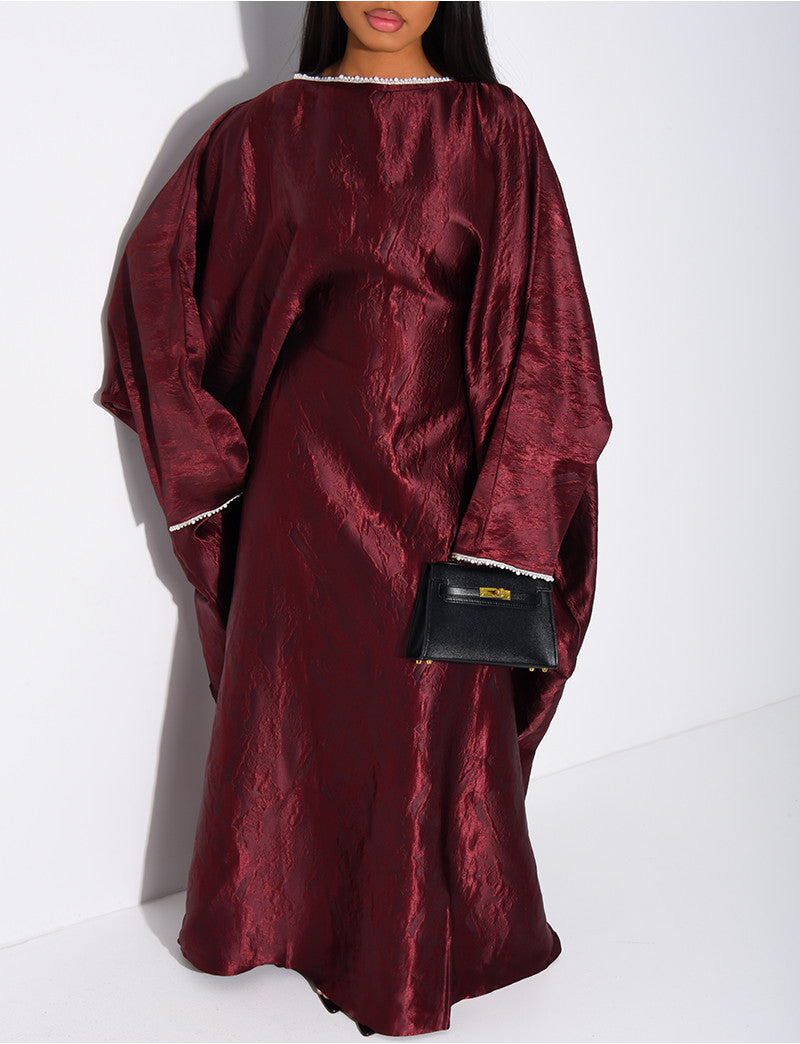 Abaya papillon en satin premium en relief ornée de perles