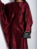 Abaya papillon en satin premium en relief ornée de perles