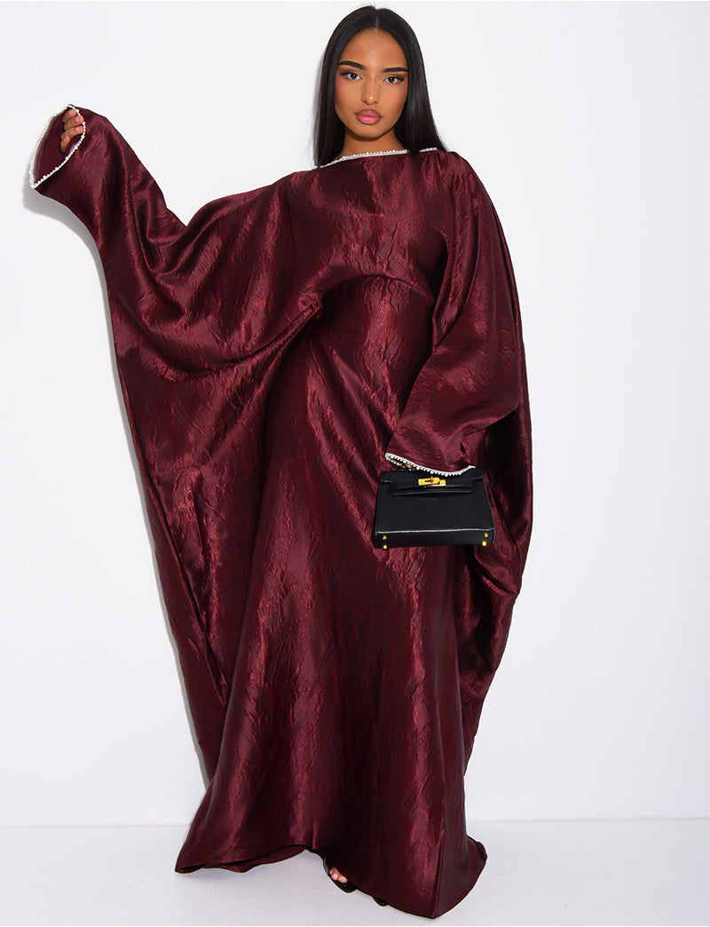 Abaya papillon en satin premium en relief ornée de perles