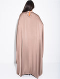 Robe longue drapée papillon à nouer et empiècements au col