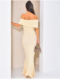 Robe côtelée évasée à col bardot