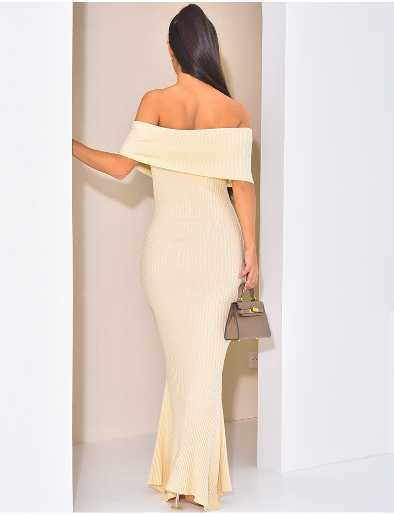 Robe côtelée évasée à col bardot