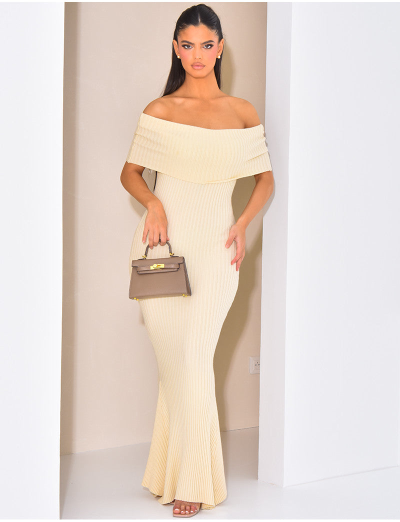 Robe côtelée évasée à col bardot