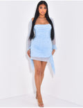 Robe premium courte à manches longues et col drapé orné de perles