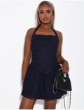 Robe courte en jeans évasée sur le bas