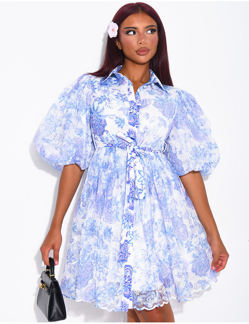 Robe courte boutonnée en voile imprimé floral à ceinture