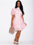 Robe courte imprimée fleurs et boutons perles