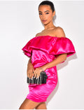 Robe courte satinée col bardot