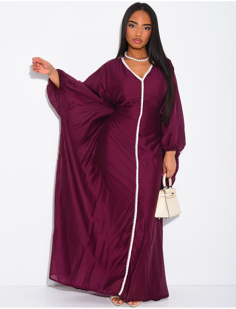 Abaya papillon en voile à liseré perlée