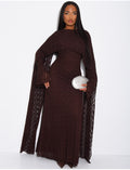 Robe en dentelle doublée avec châle assorti
