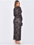 Robe longue en dentelle à manches évasées