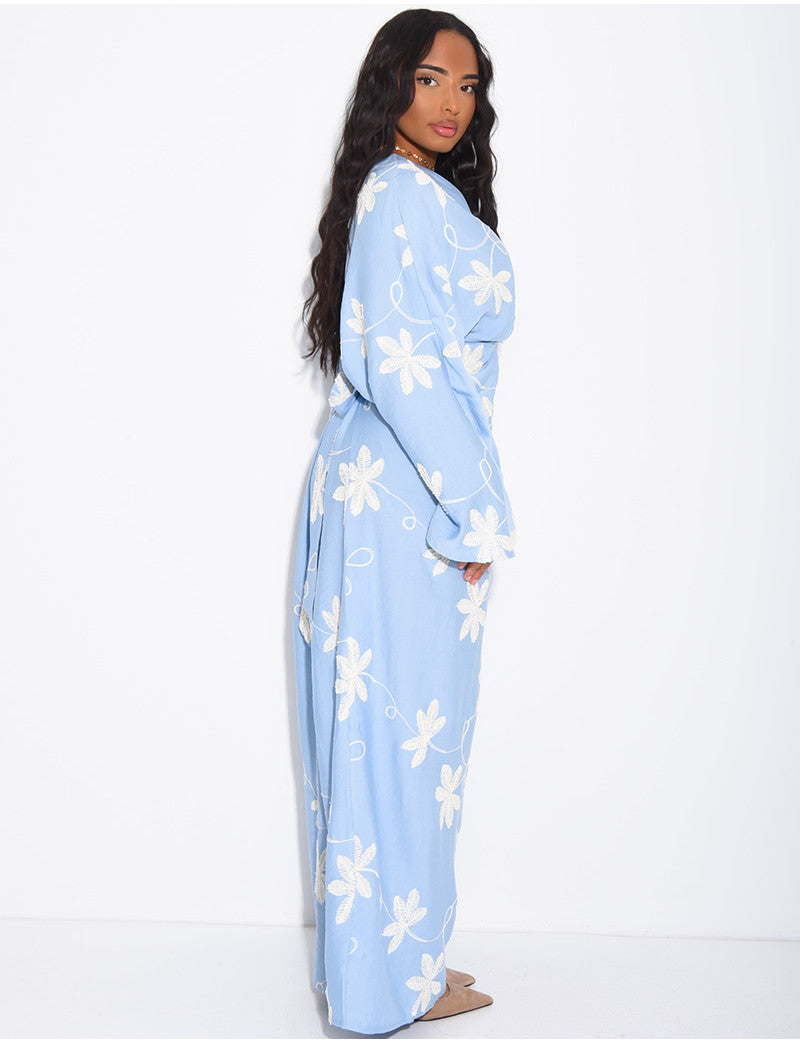 Robe longue effet lin froncée à fleurs brodées