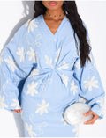Robe longue effet lin froncée à fleurs brodées