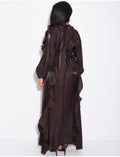 Robe en satin brillant à volants et ceinture à la taille