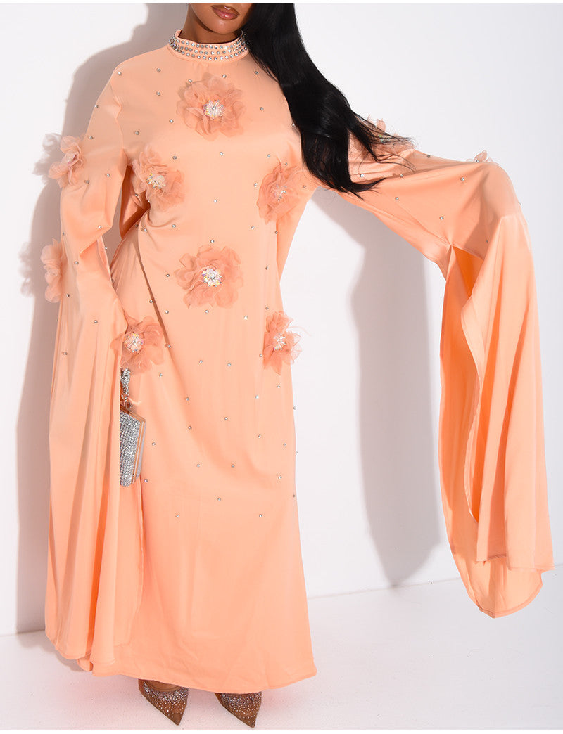 Abaya en satin à fleurs en relief et strass