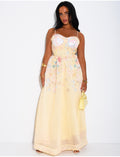 Robe longue corset en voile fleurie avec ceinture assortie