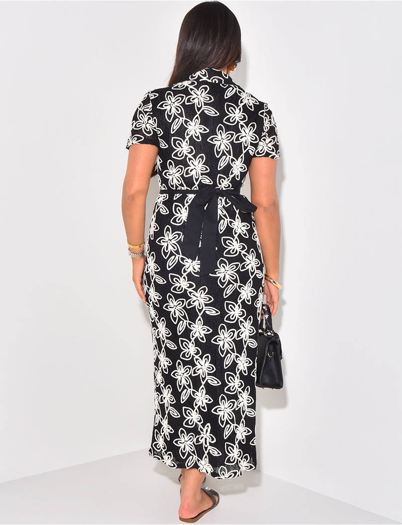Robe chemise à imprimé florale en relief avec ceinture