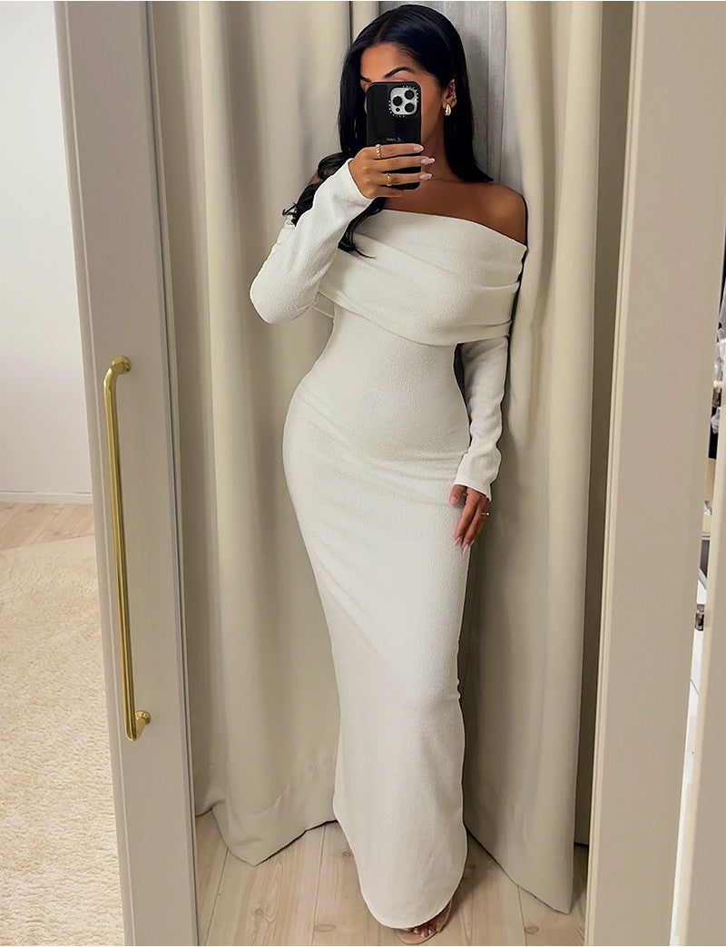 Robe longue col bateau texturée
