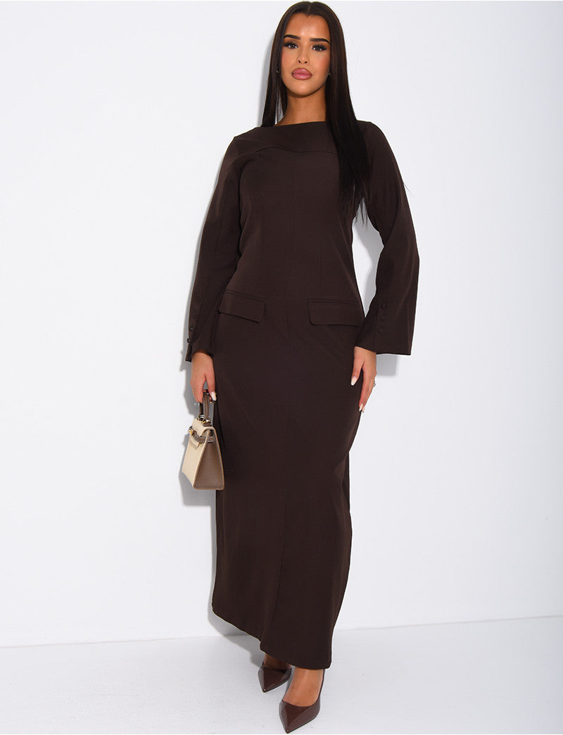 Robe longue et près du corps à fausses poches