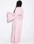 Abaya en satin à bordures en strass