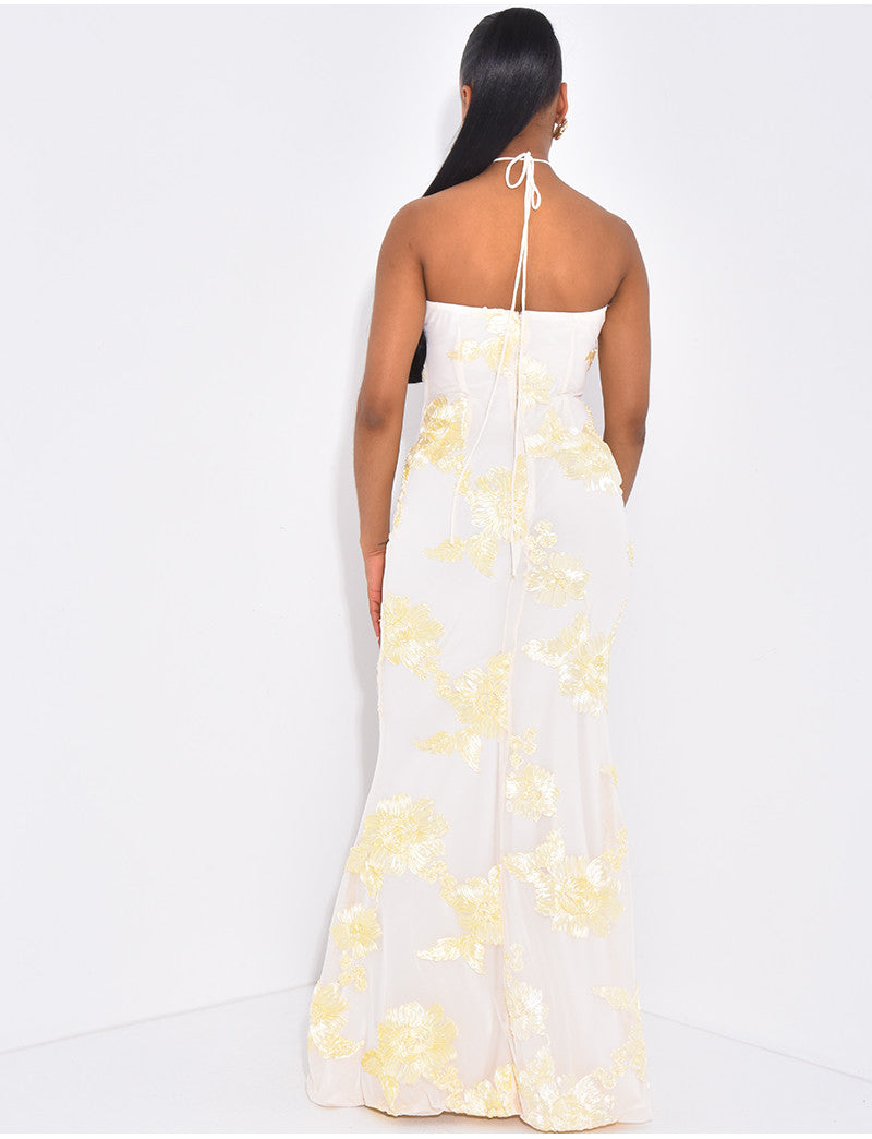 Robe longue dos nu à fleurs brodées