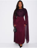 Robe longue en satin à drapé en voile brillant au col