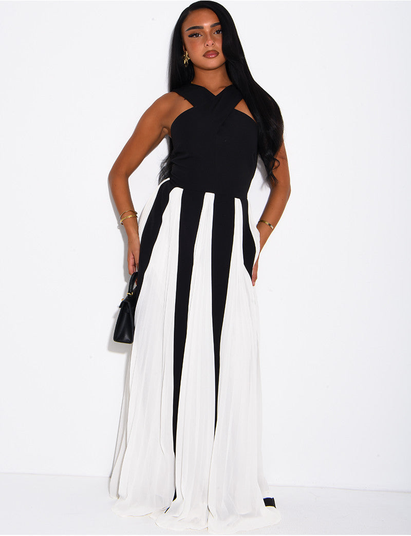 Robe longue à empiècements en voile contrastant et col croisé