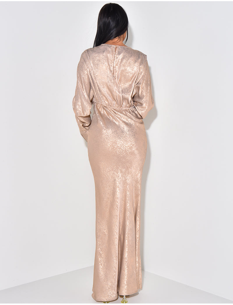 Robe longue effet drapée en tissu irisé