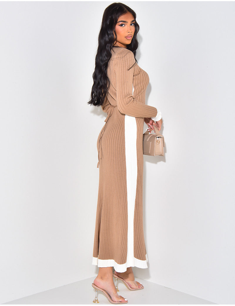 Robe longue côtelée à nouer à bandes contrastantes
