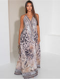 Robe longue dos nu imprimée ornée de strass
