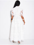Robe boutonnée en dentelle brodé floral à ceinture