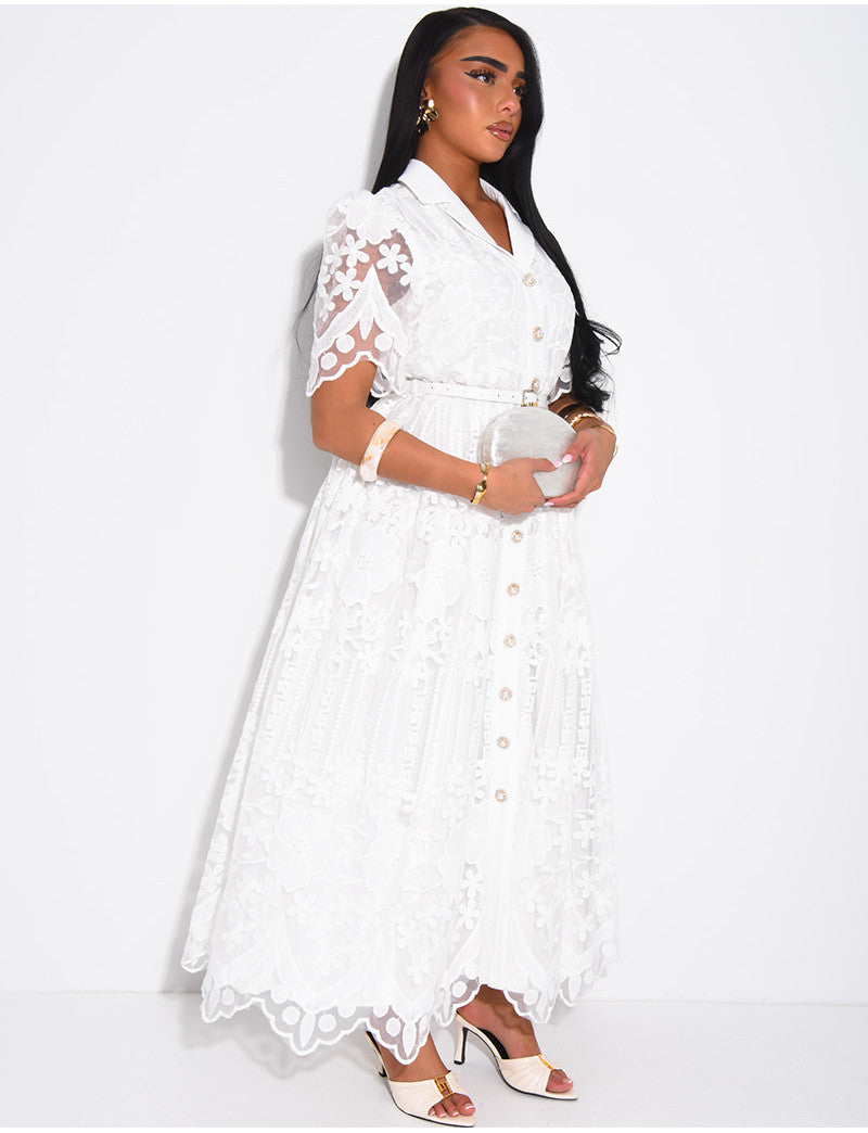 Robe boutonnée en dentelle brodé floral à ceinture