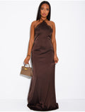 Robe longue en satin à dos nu asymétrique avec dentelle