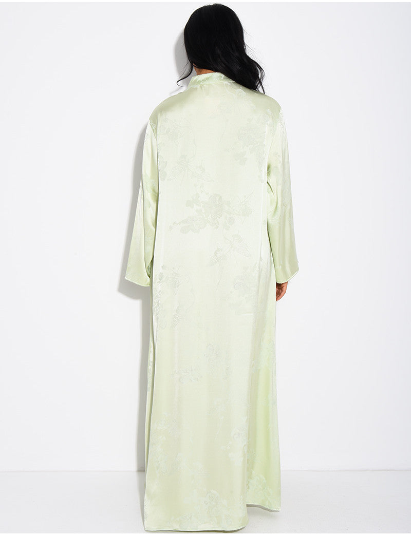 Abaya en satin à motifs en relief et boutons style asiatique