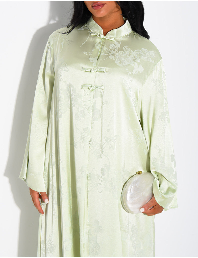 Abaya en satin à motifs en relief et boutons style asiatique