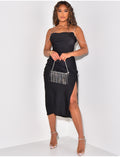 Robe longue en satin drapé avec bretelles en strass