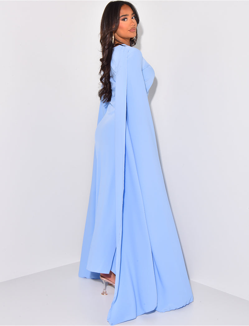 Robe longue en tissu fluide à manches fendues et rabat au col