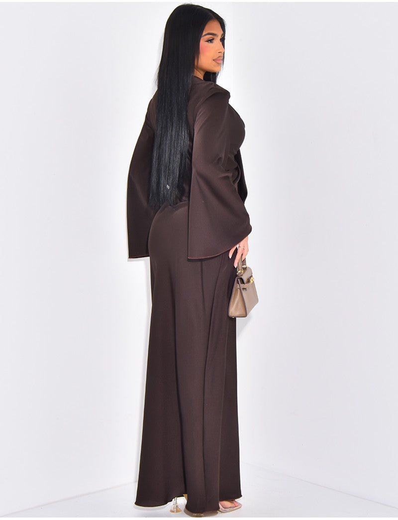 Robe longue en satin effet croisé sur l'avant
