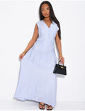 Robe longue sans manche boutonnée évasée