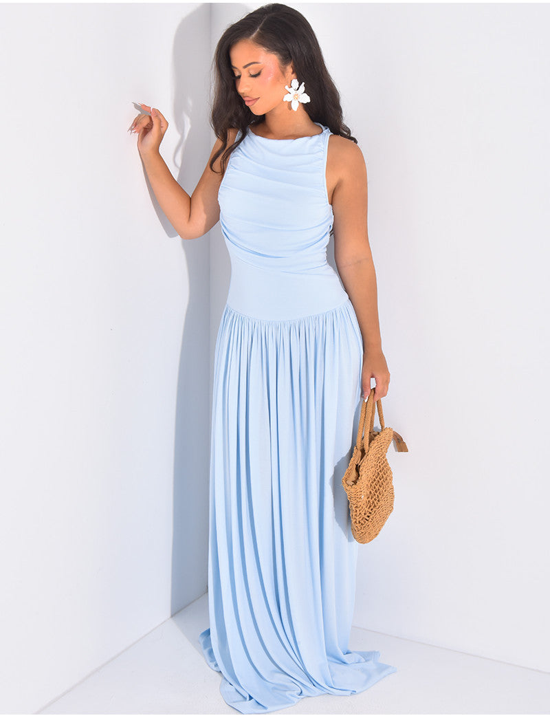 Robe longue asymétrique froissée au col