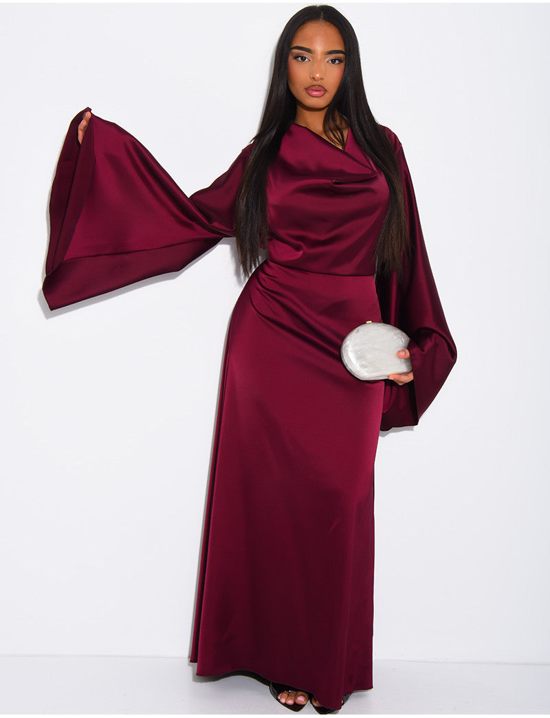 Robe longue en satin épais drapé à nouer dans le dos
