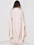 Robe longue en satin premium à cape