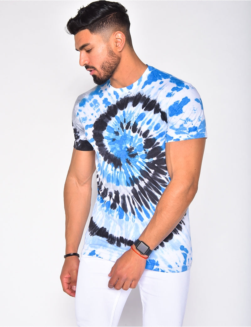 T-shirt tie and dye