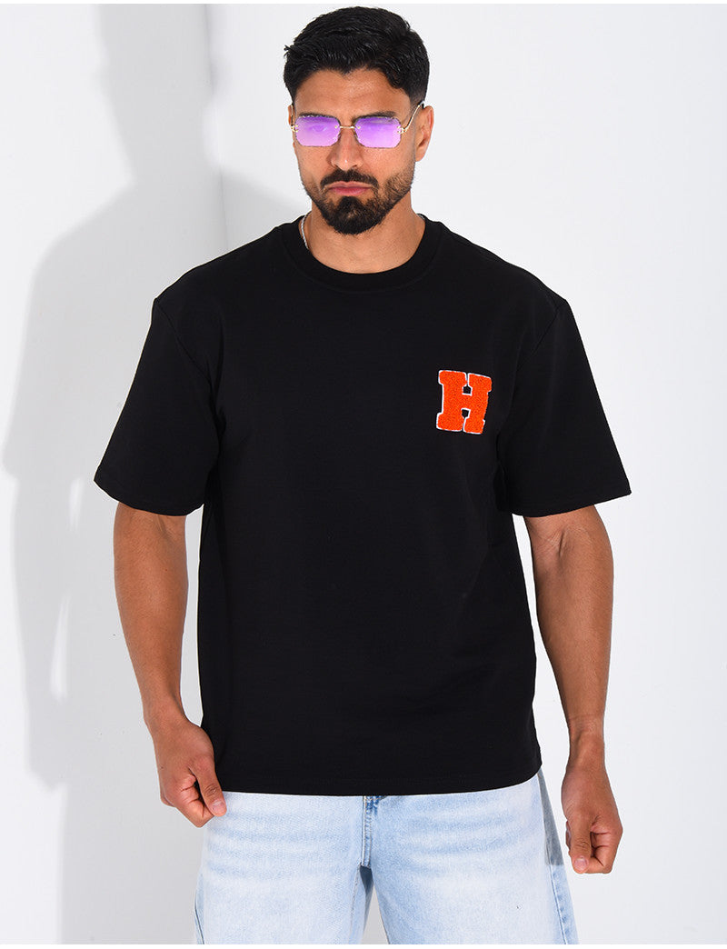 T-shirt avec la lettre H