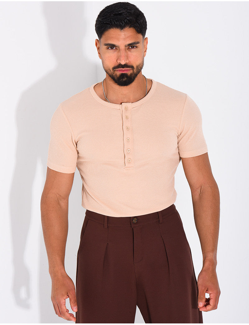 T-shirt texturé à col rond et boutons