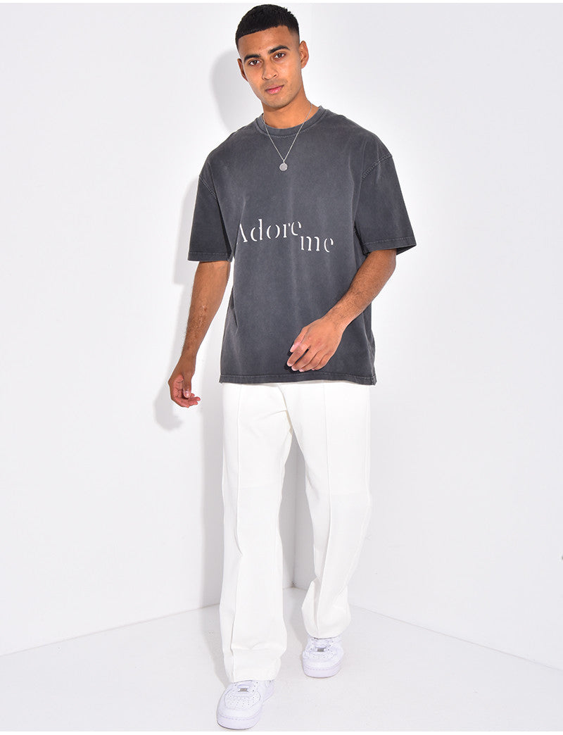 T-shirt washed "Adore me"