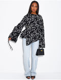 Top ajouré à fleurs avec ceinture assortie