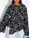 Top ajouré à fleurs avec ceinture assortie
