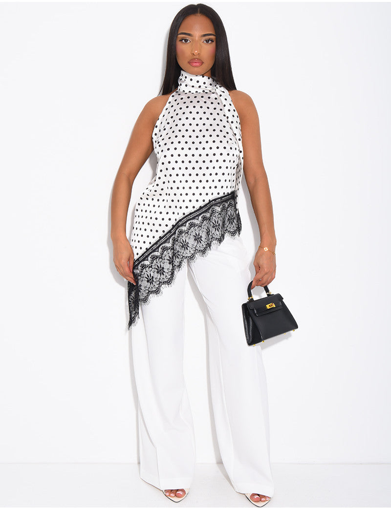 Top en satin asymétrique à pois et dentelle