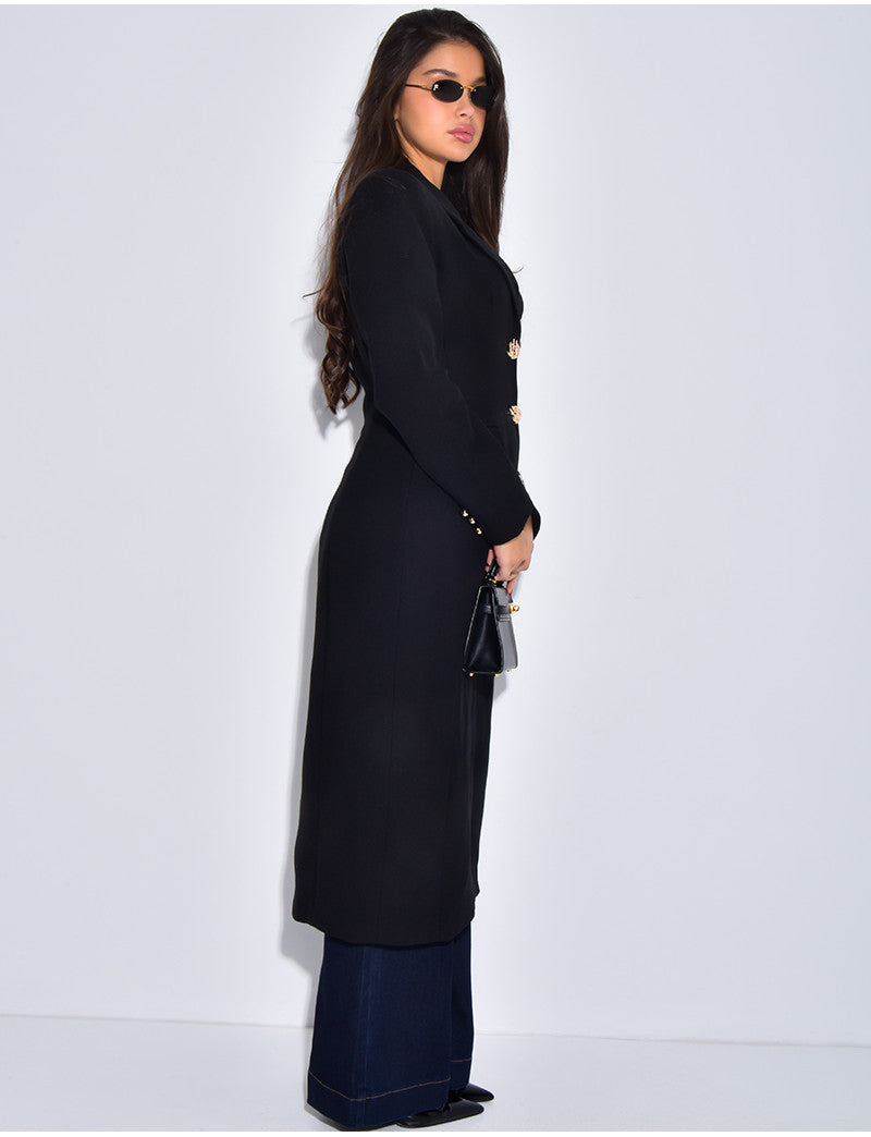 Manteau très cintré à boutons dorés